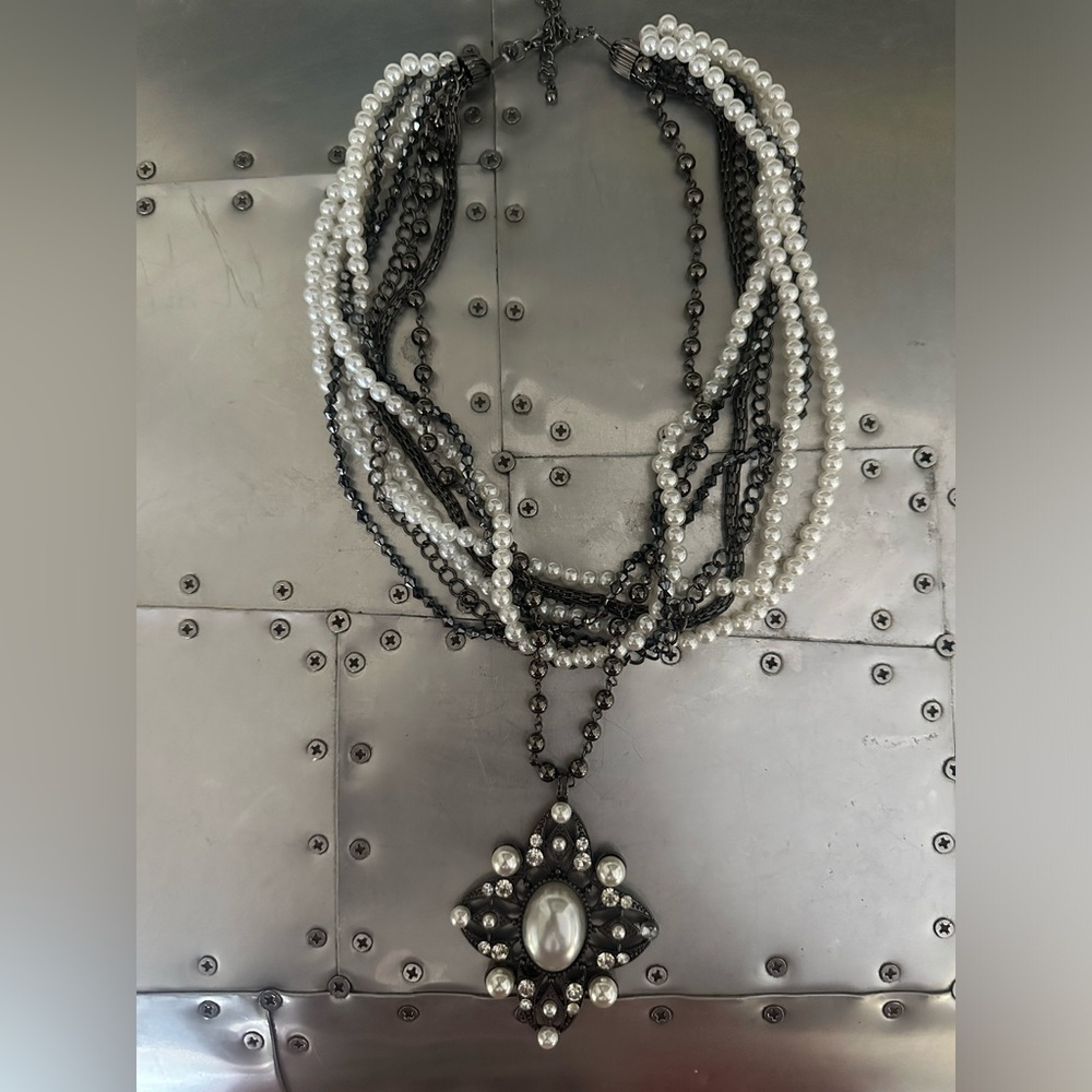 Rhinestone and pearl necklace
